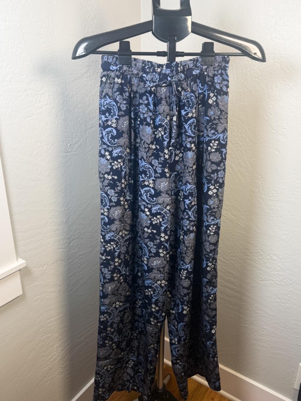 Classiques Entier Classic Retro 100% Silk Blue Floral Wide Leg Pants Size S